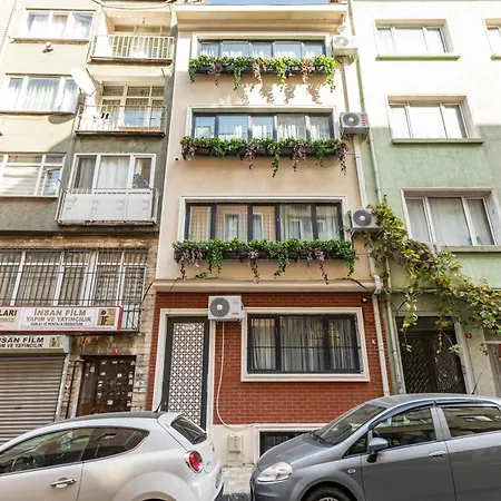 Apartman Kiztasi Apartments-orange And Blue Isztambul