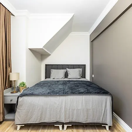 Apartman Kiztasi Apartments-orange And Blue