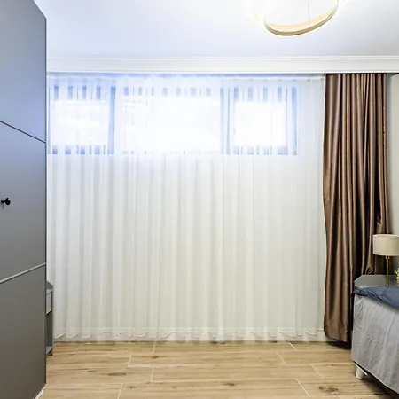 Kiztasi Apartments-orange And Blue Apartman