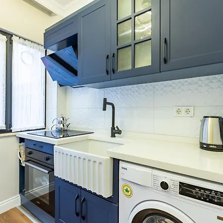 Kiztasi Apartments-orange And Blue Apartman Isztambul