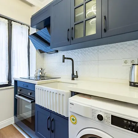 Kiztasi Apartments-orange And Blue *