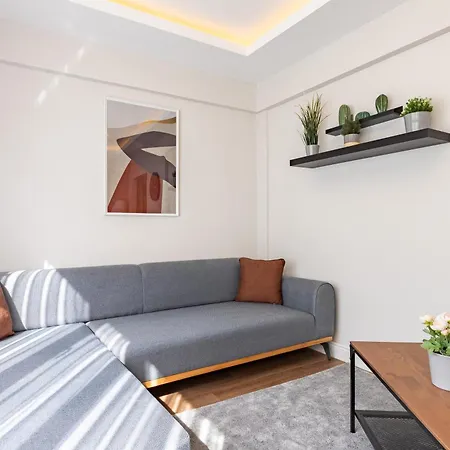 Kiztasi Apartments-orange And Blue Apartment Istanbul