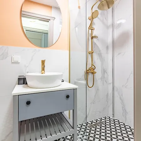 Kiztasi Apartments-orange And Blue Apartment Istanbul